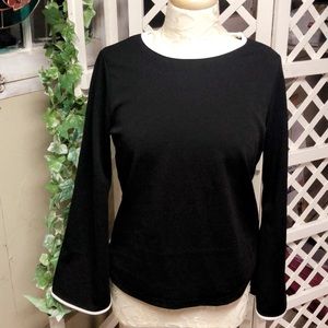 Green Envelope LA Bell-Sleeve Blouse